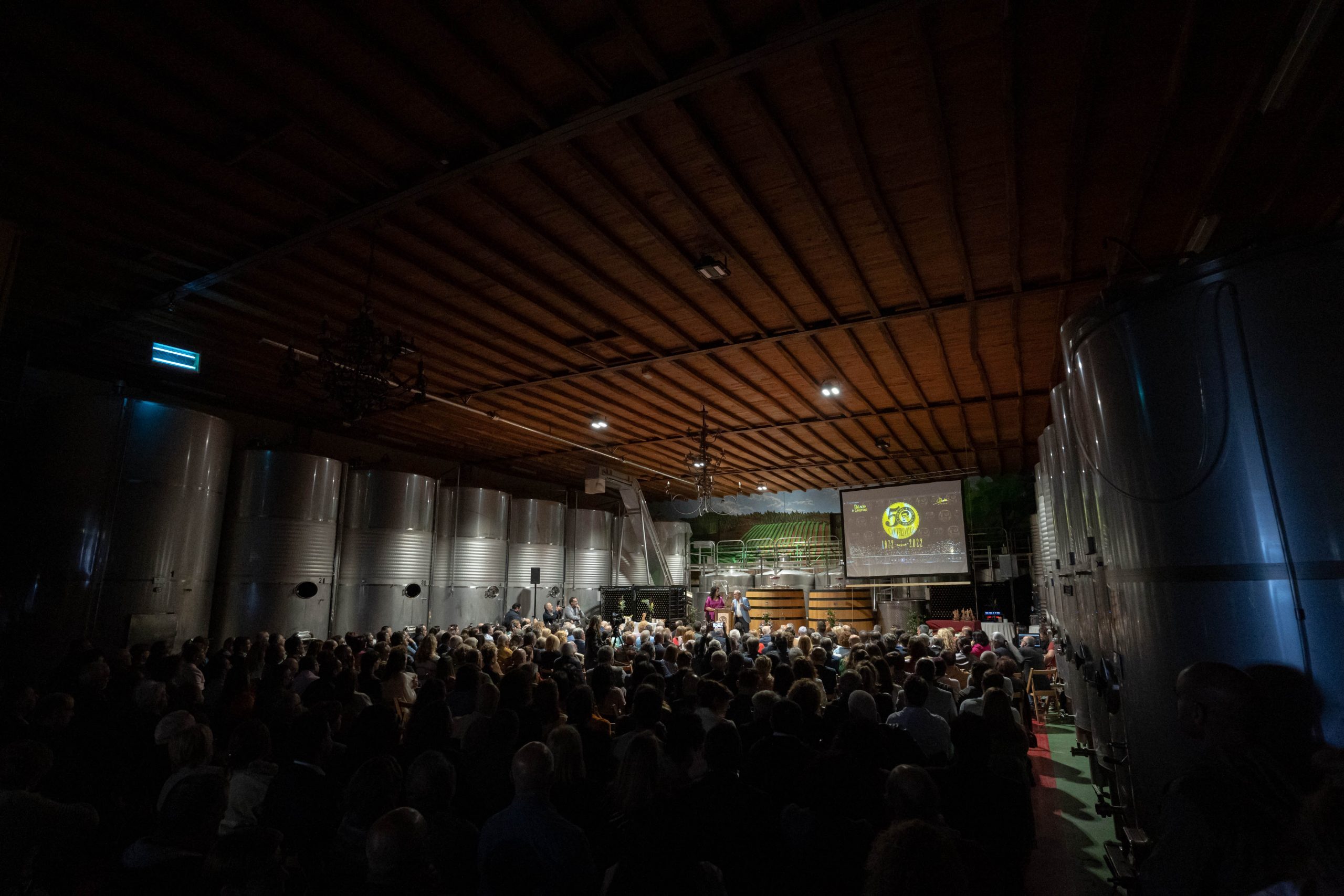 You are currently viewing Cientos de amigos acompañan a Prada en el acto de celebración del 50 aniversario