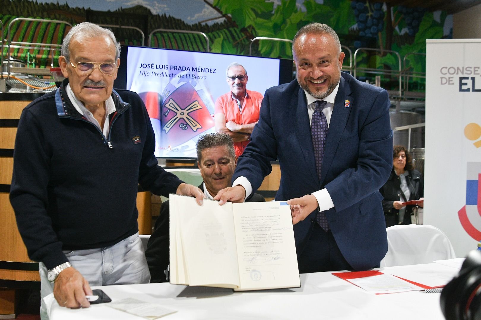 En este momento estás viendo José Luis Prada, Hijo Predilecto de El Bierzo