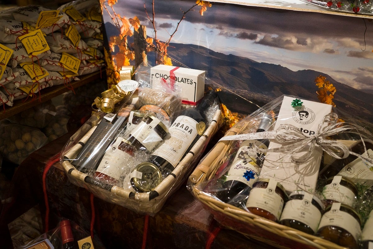 En este momento estás viendo Regala Prada A Tope, ¡nosotros llevamos tu paquete a casa!