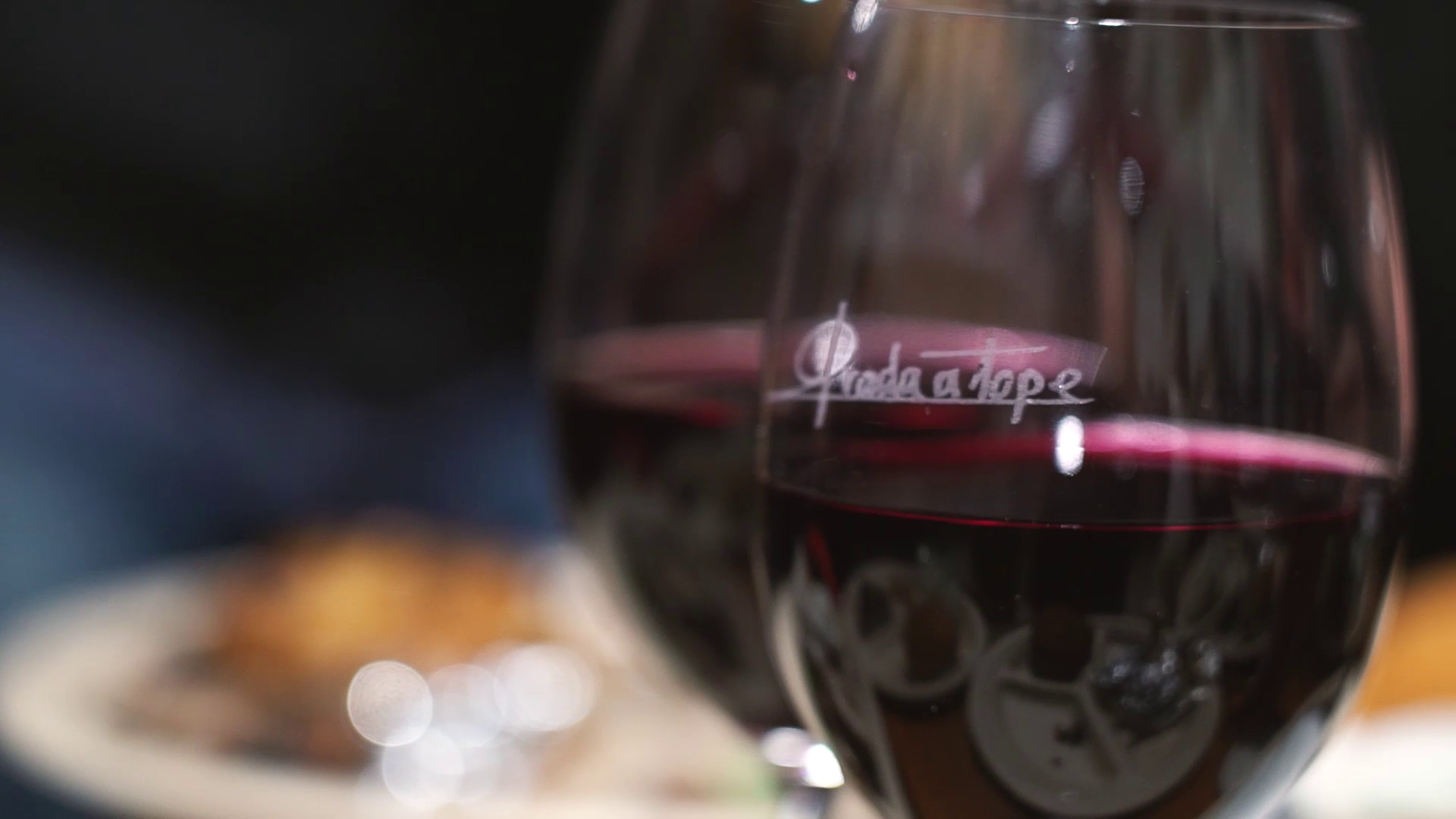 En este momento estás viendo Los vinos de Prada A Tope, en tu mesa durante las Navidades