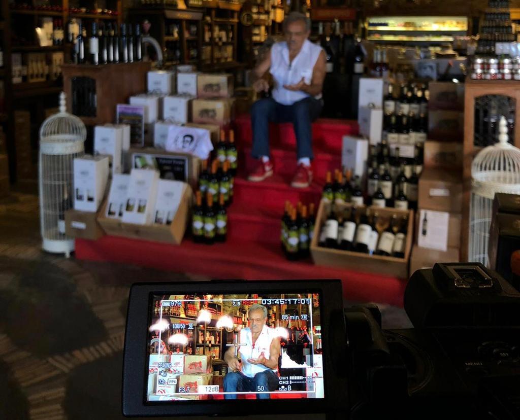 You are currently viewing ¿Cómo comenzó la relación de Prada con el vino?