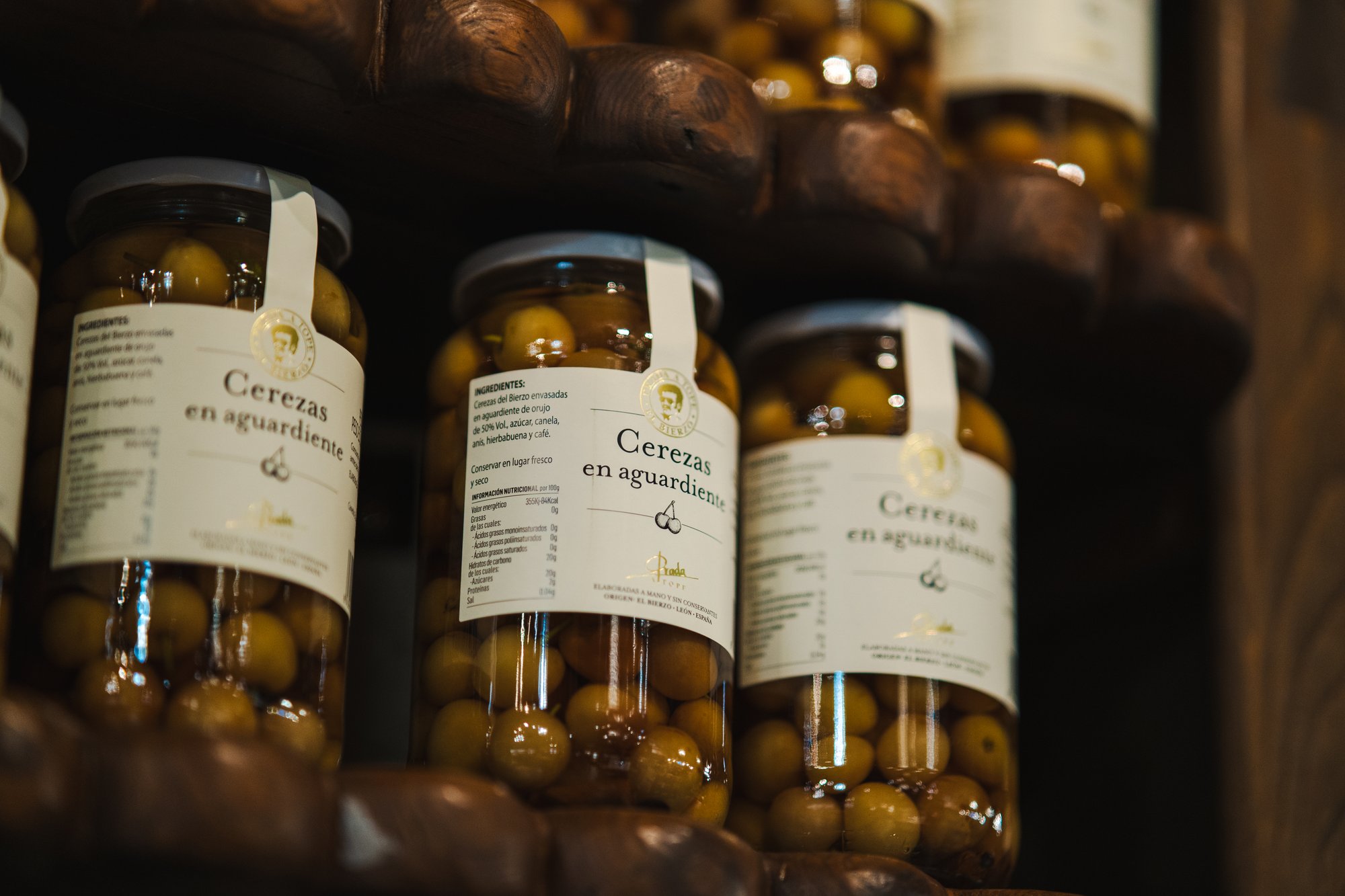 Cherries and sour cherries