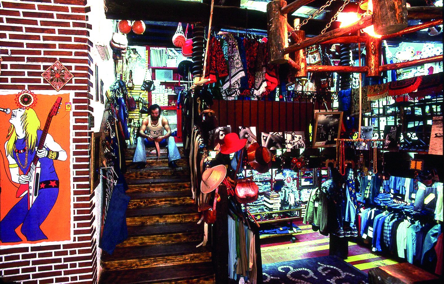 Prada_Tienda_Libro005